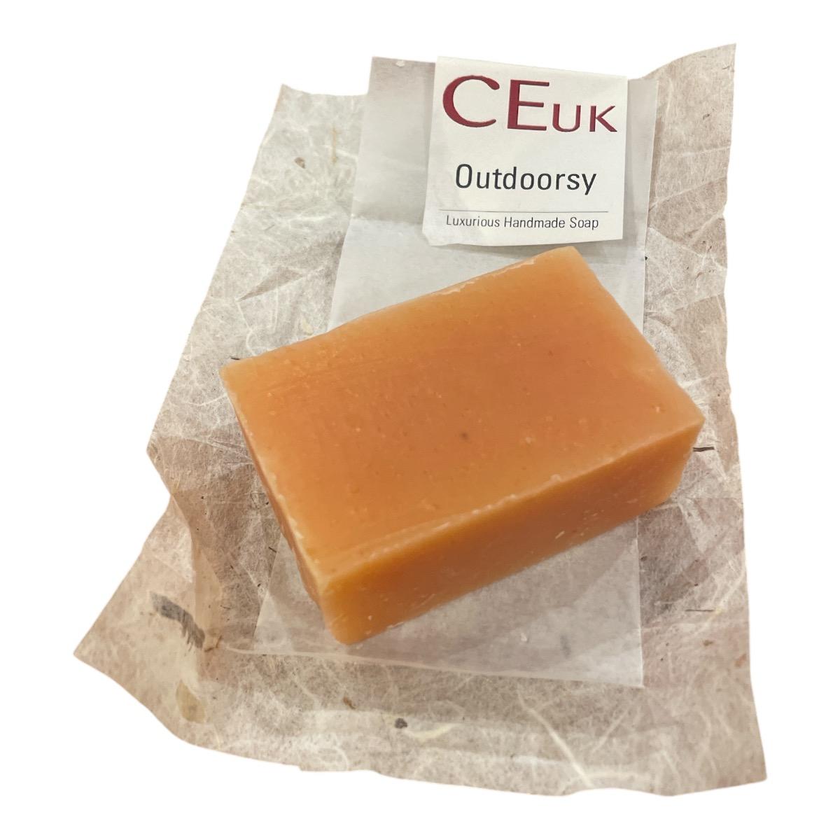 CEuk Outdoorsy Natural Soap 50g Open 2