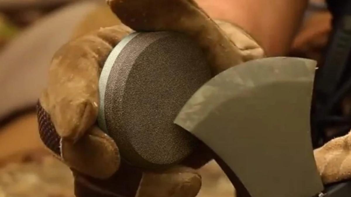 Sharp Pebble Sharpening Stone Puck Guide